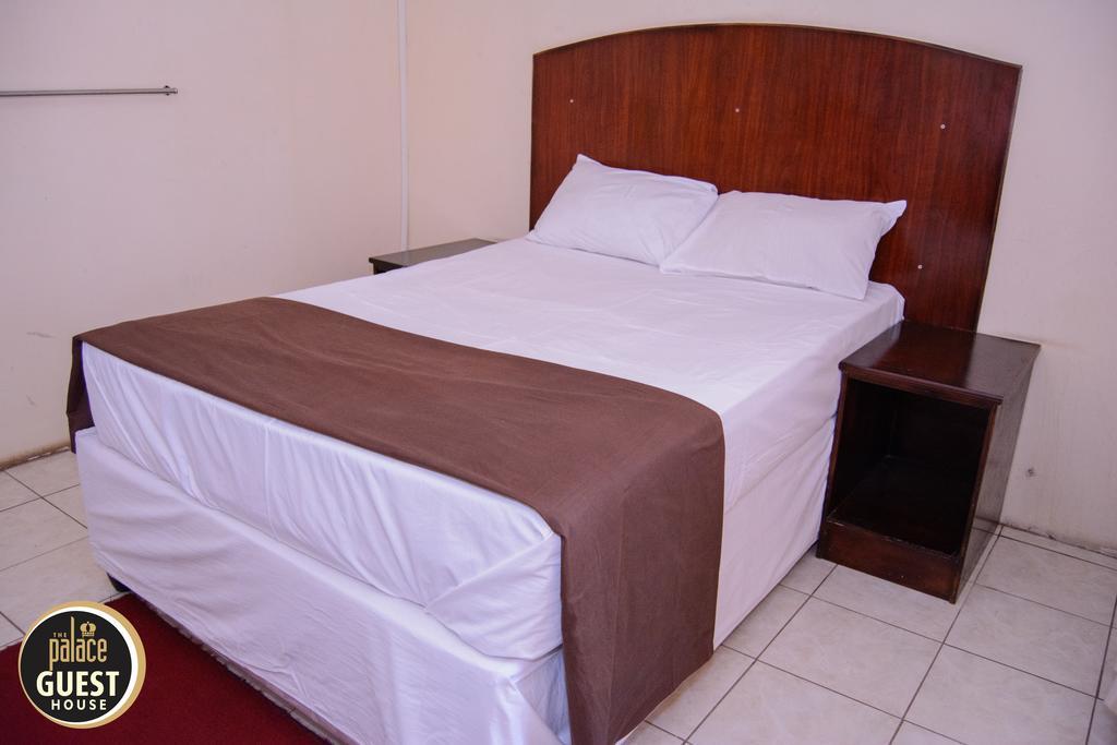 The Palace Guest House Harare Exterior foto